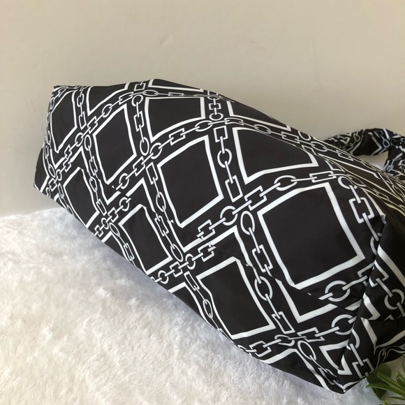 🔹New 👜 INC International Concepts Nosida Geo Chain Print Shoulder Bag, NWT - Picture 4 of 6